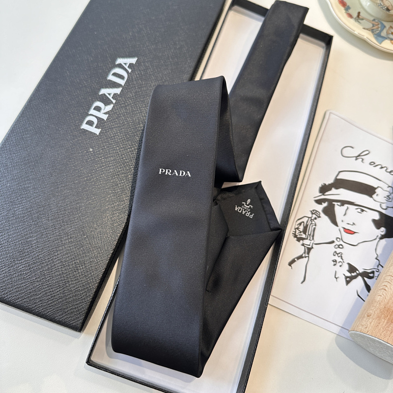 Necktie 318 - 1 · 4