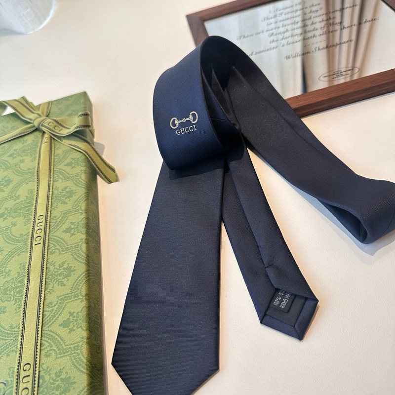 Necktie 446 - 2 · 6