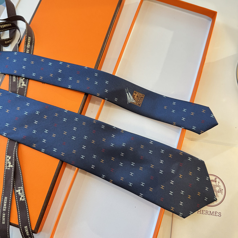 Necktie 448 - 3 · 5
