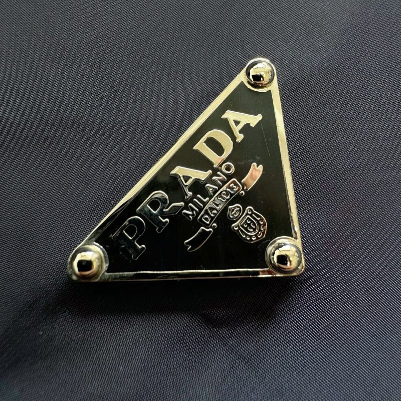 P500 - G D562 - 2 · 3