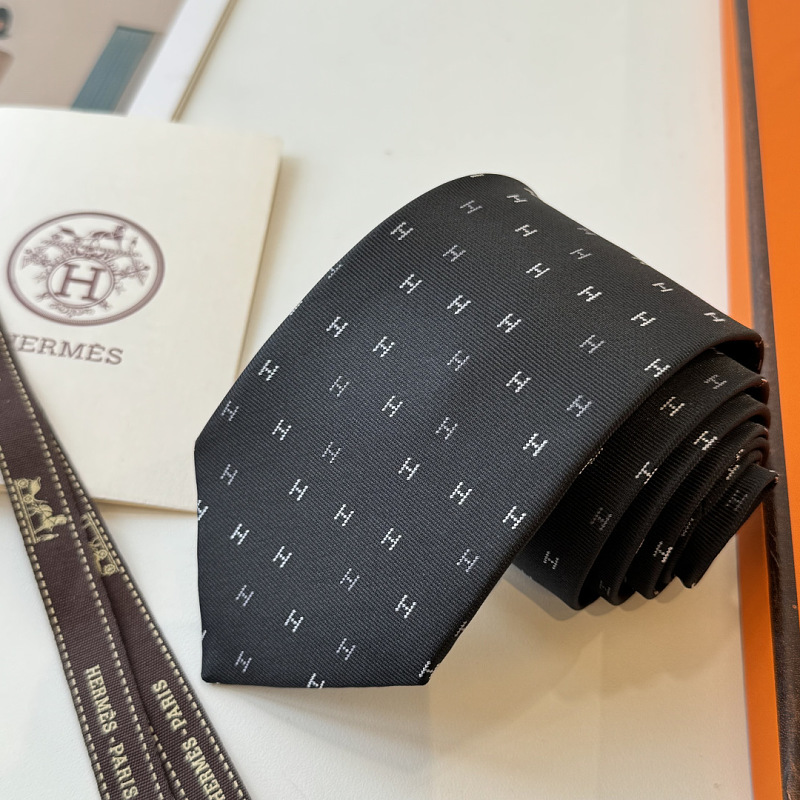 Necktie 448 - 2 · 2