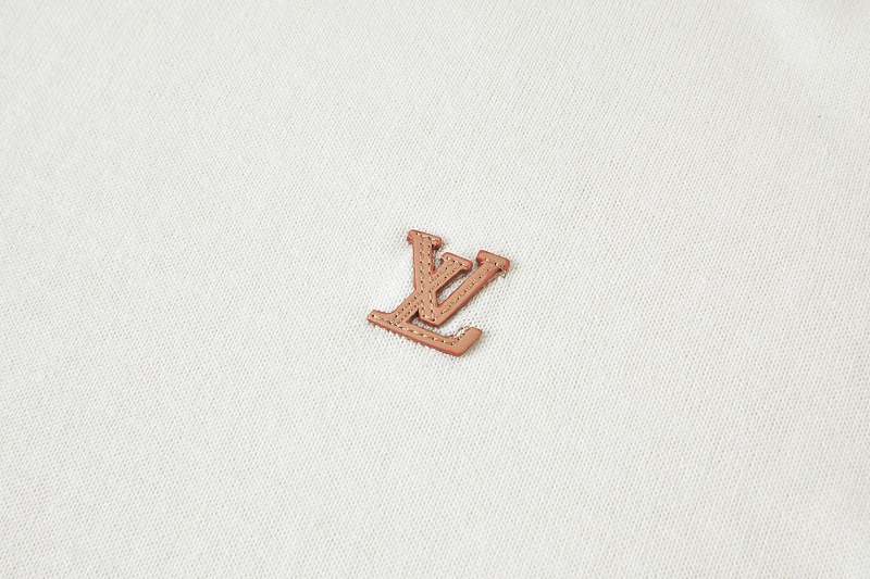 P380 - YT 1856 - 4 · 6
