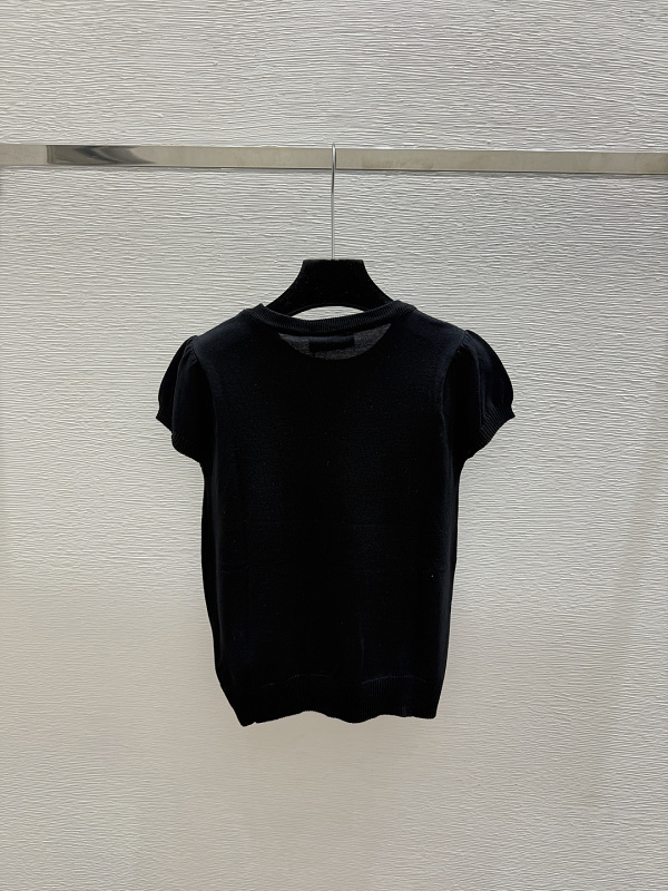P450 - YT 3702 · 4