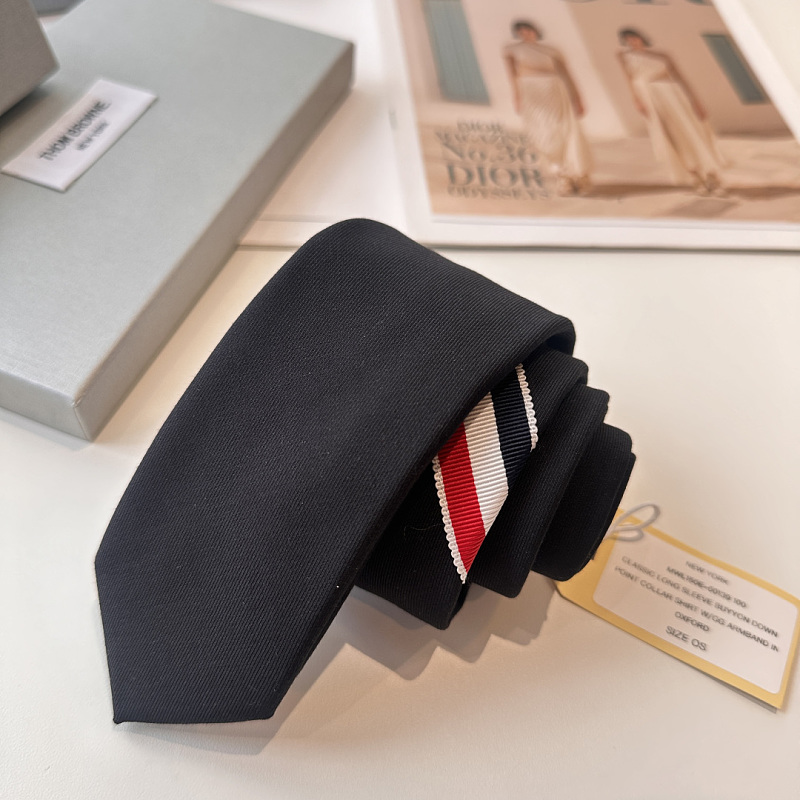 Necktie 451 - 1 · 3