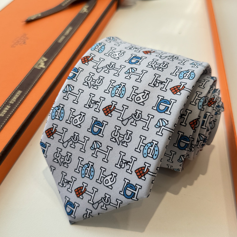 Necktie 453 - 2 · 4