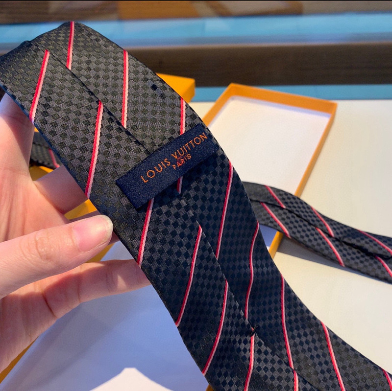 Necktie 429 - 4 · 3