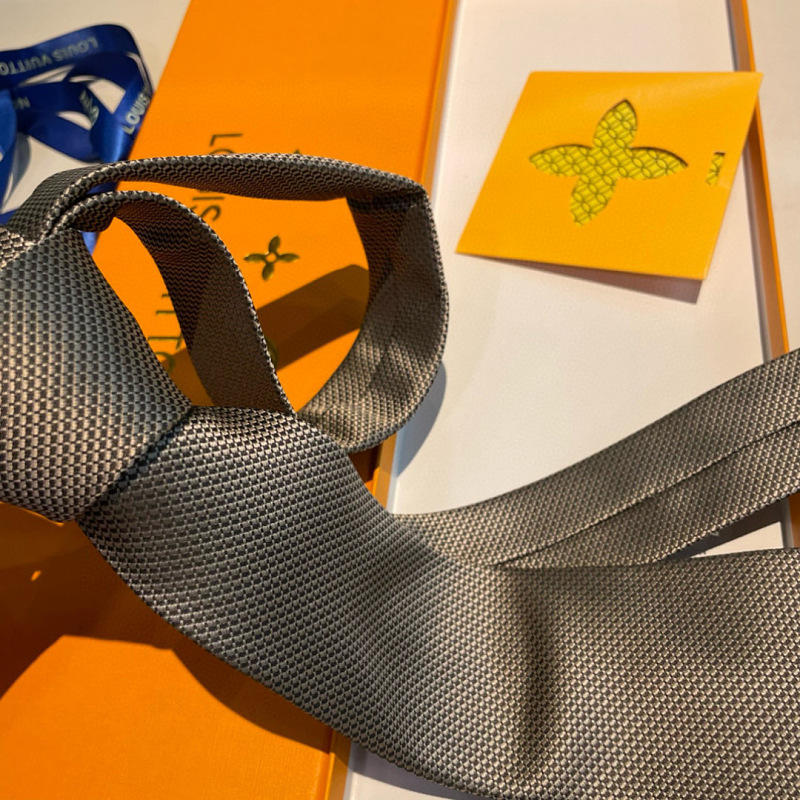 Necktie 445 - 2 · 2