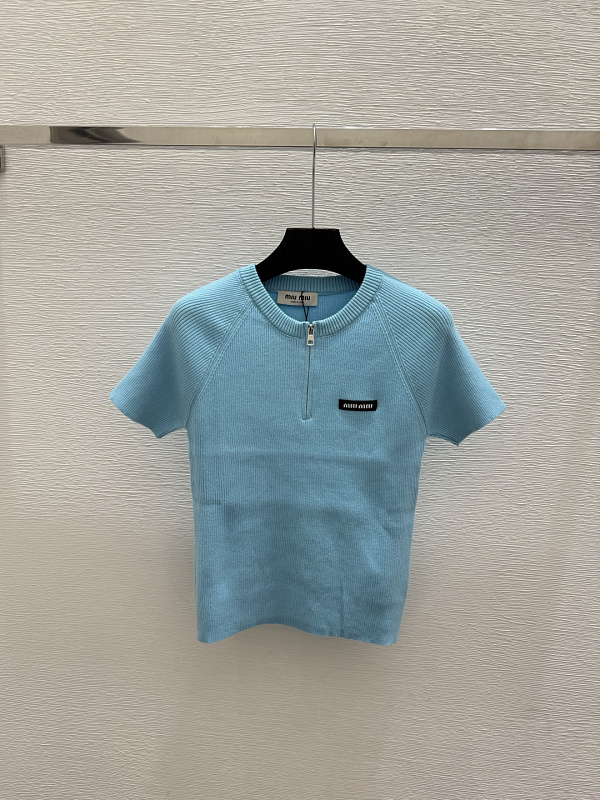 P450 - YT 3699 · 4