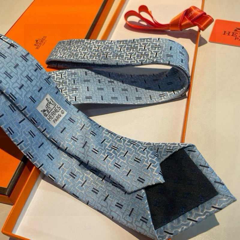 Necktie 367 - 3 · 5