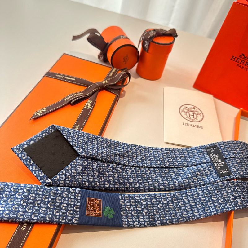 Necktie 454 - 3 · 5