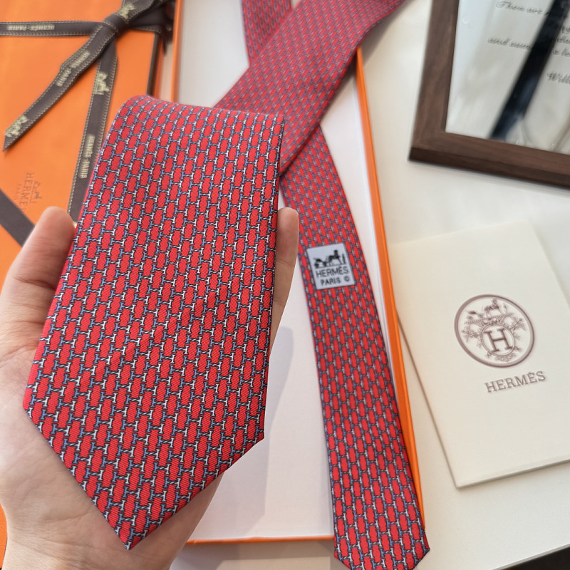 Necktie 447 - 1 · 4