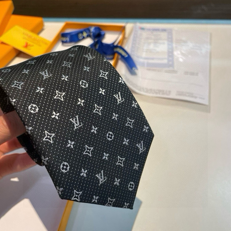 Necktie 460 - 4 · 4