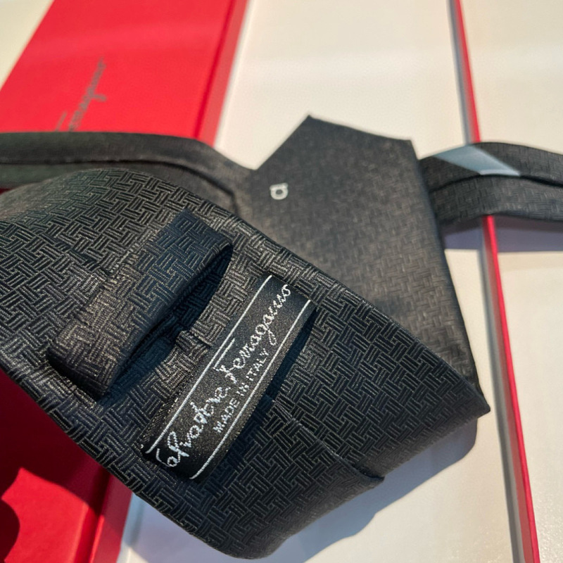 Necktie 426 - 4 · 5