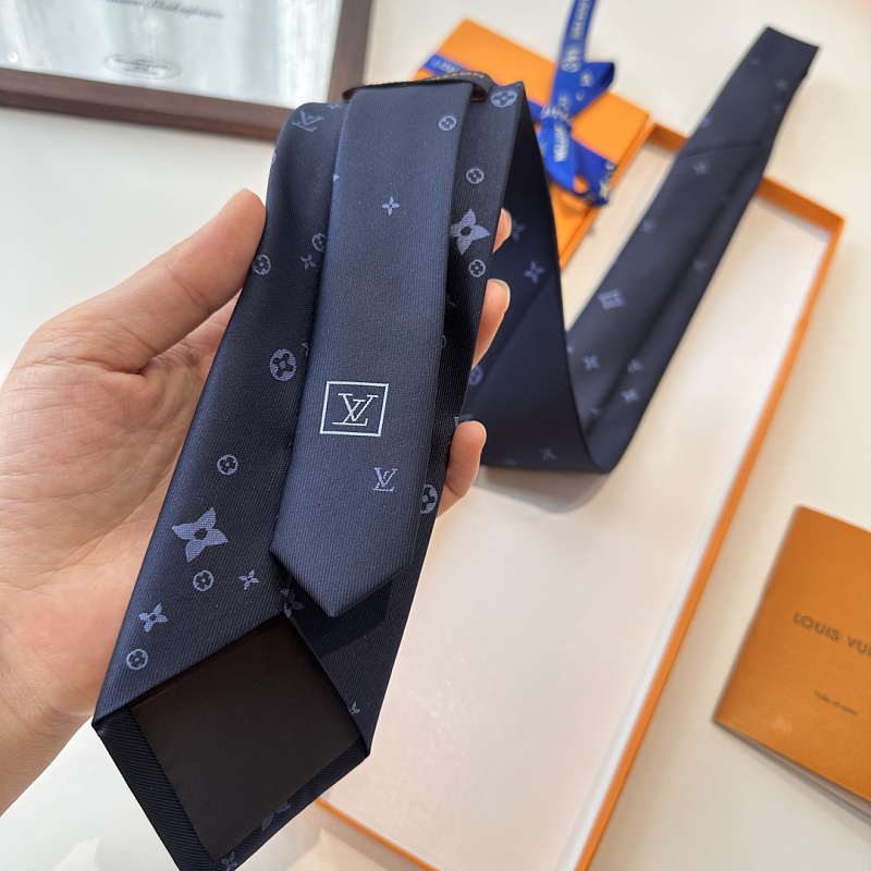 Necktie 458 - 2 · 3