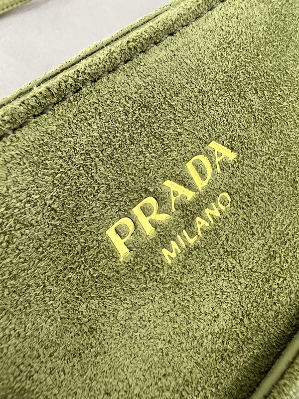P1500 - 1BA496 · 4
