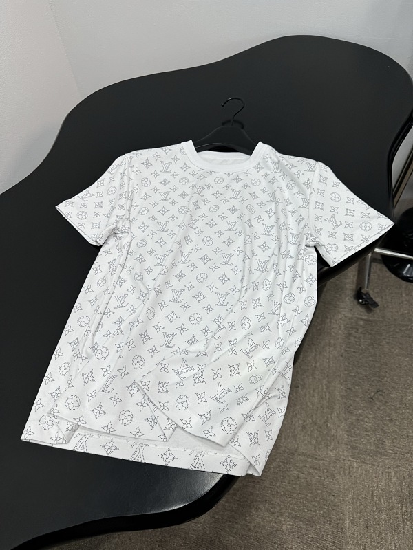 P450 - YT 1898 · 4