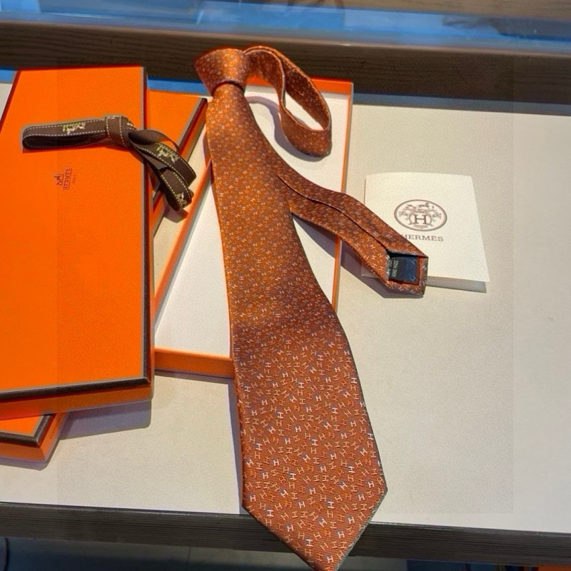 Necktie 299 - 2 · 3