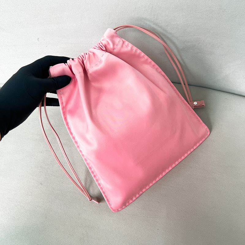 P1000 - 1NK063 · 6