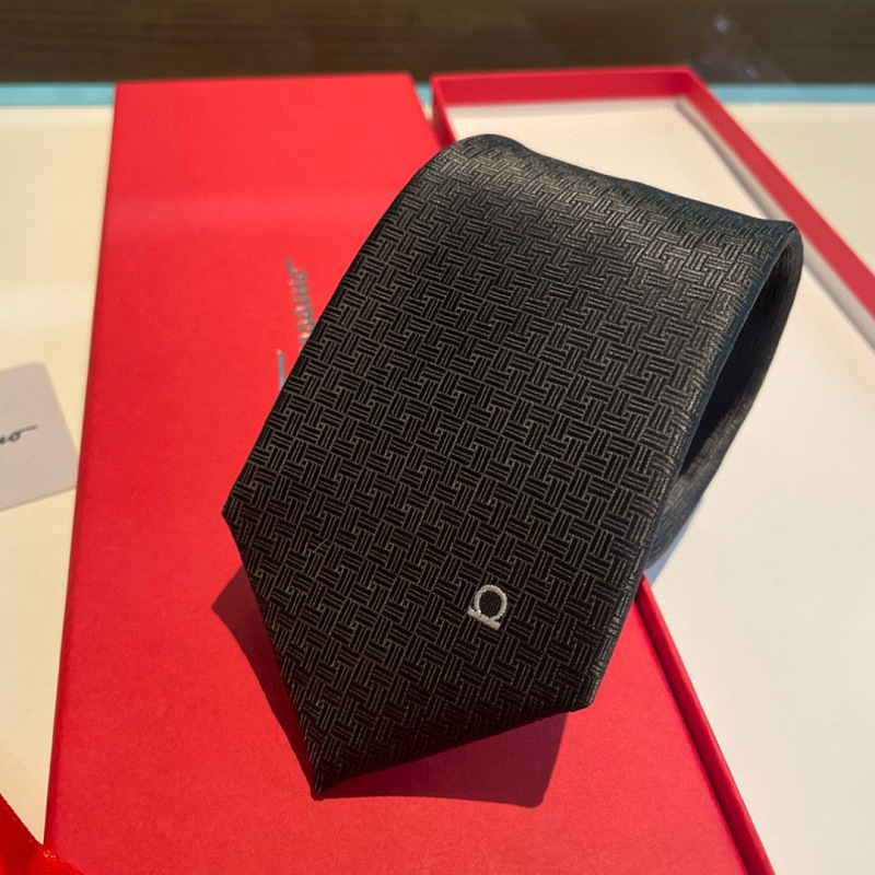 Necktie 426 - 4 · 2