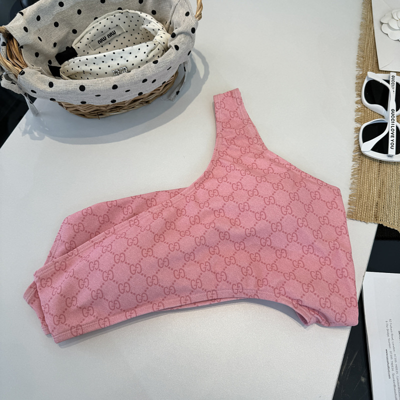 Swimsuit 316 - 1 · 4