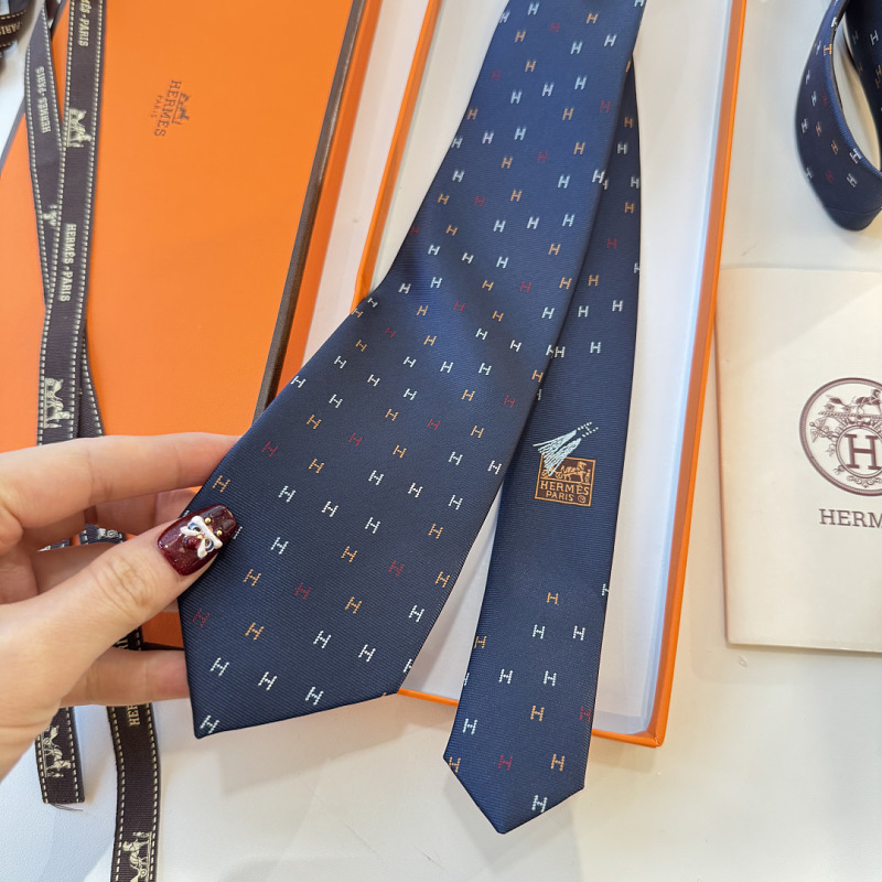 Necktie 448 - 3 · 3