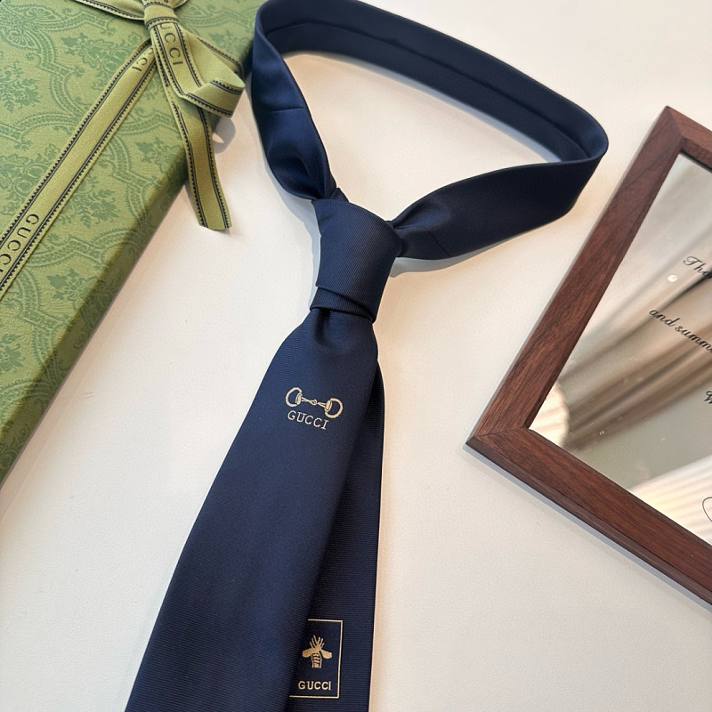 Necktie 446 - 2 · 5