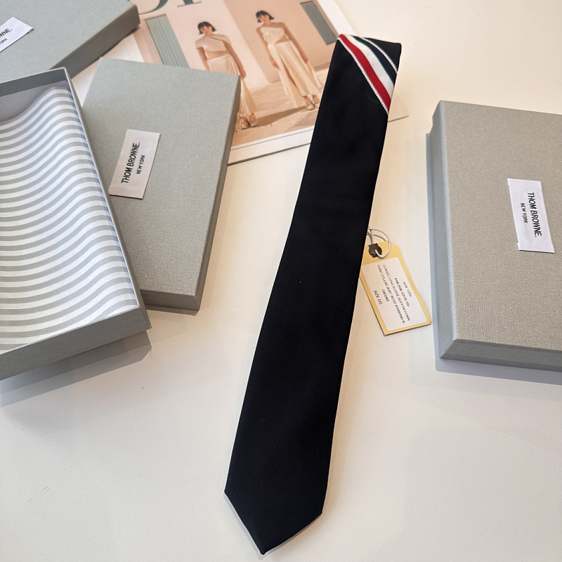 Necktie 451 - 1 · 5
