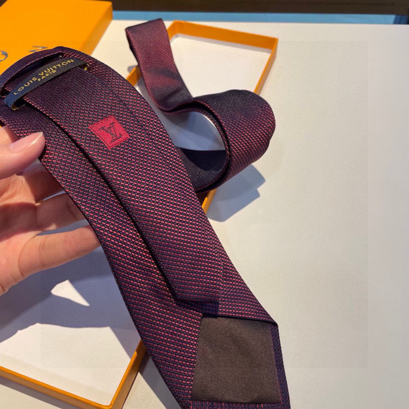 Necktie 445 - 1 · 4