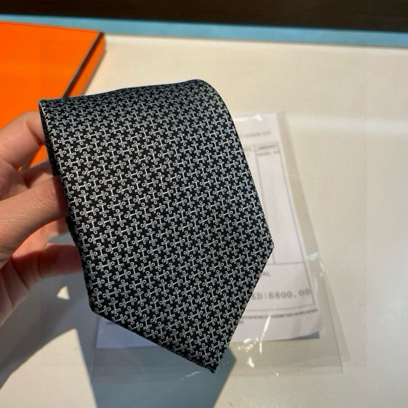 Necktie 391 - 4
