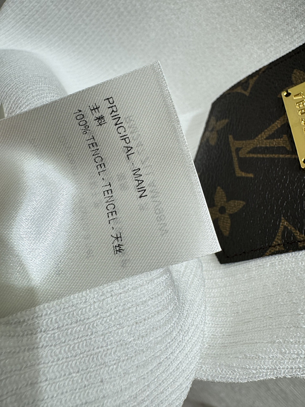 P430 - YT 3379 · 2