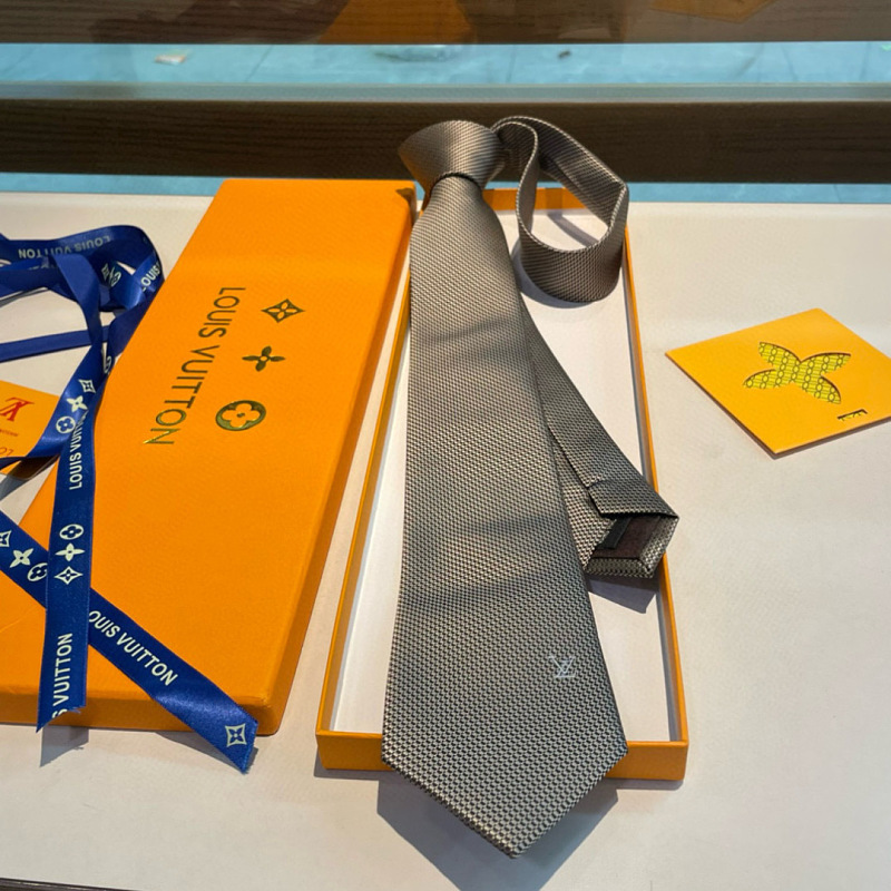 Necktie 445 - 2 · 3