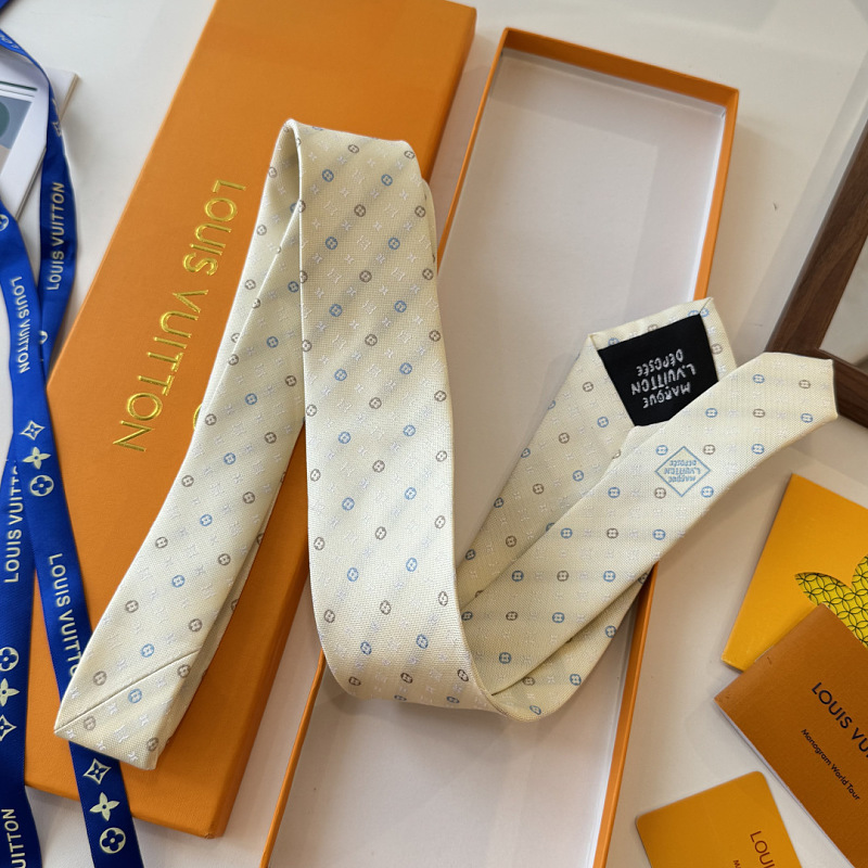 Necktie 378 - 4 · 4