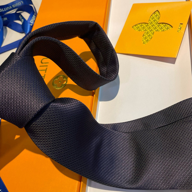 Necktie 445 - 5 · 2