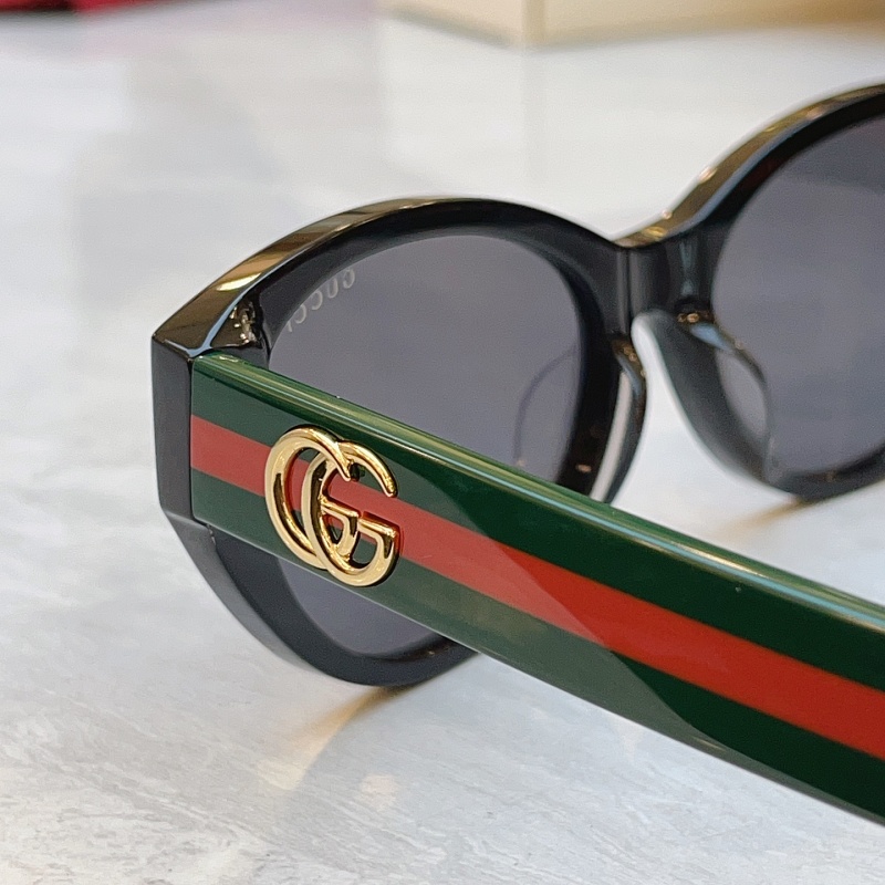 Gucci GG1554S Sunglasses