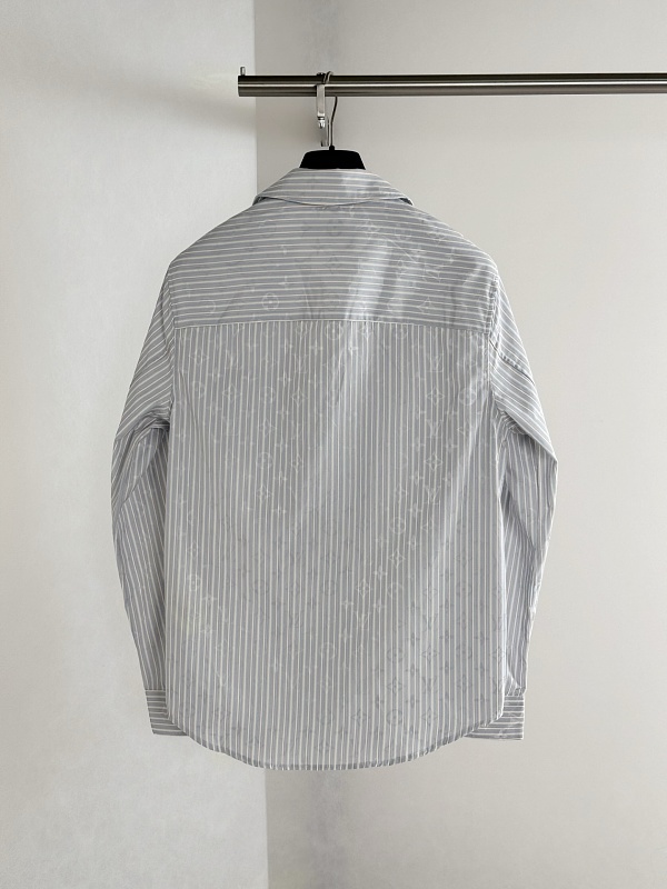 P450 - YT 3483 · 2