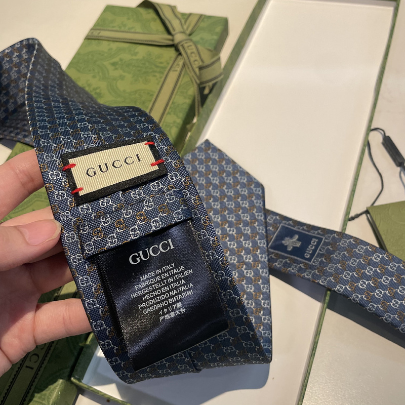 Necktie 328 - 3 · 4