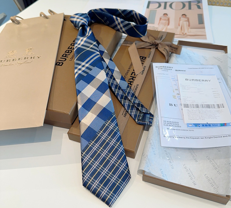 Necktie 306 - 1 · 5