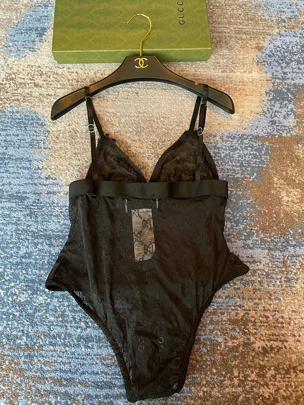 Swimsuit 350 - 2 · 5