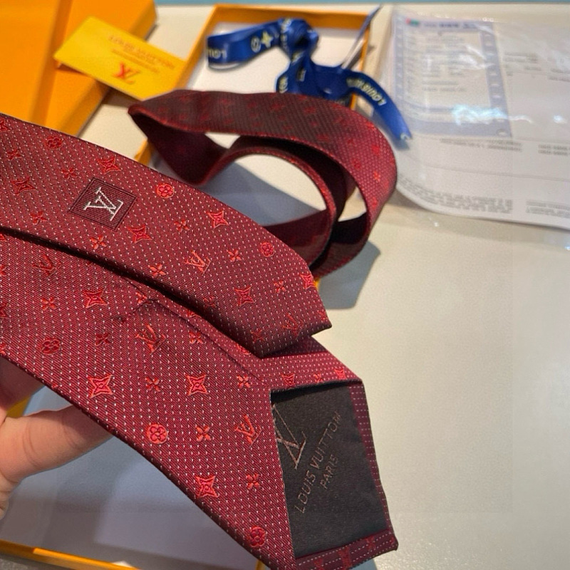 Necktie 460 - 1 · 5