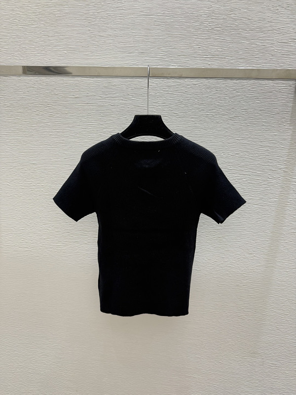 P450 - YT 3699 · 3