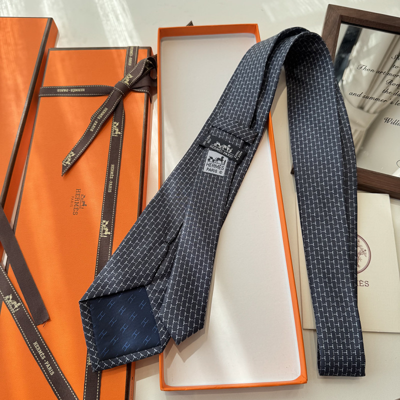 Necktie 447 - 2 · 6