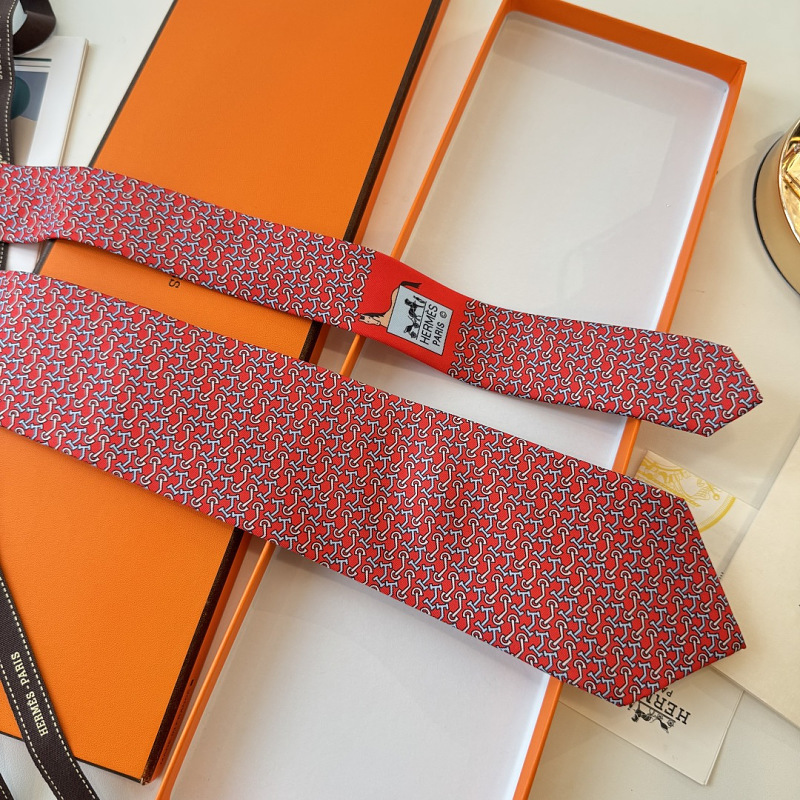 Necktie 319 - 2 · 5