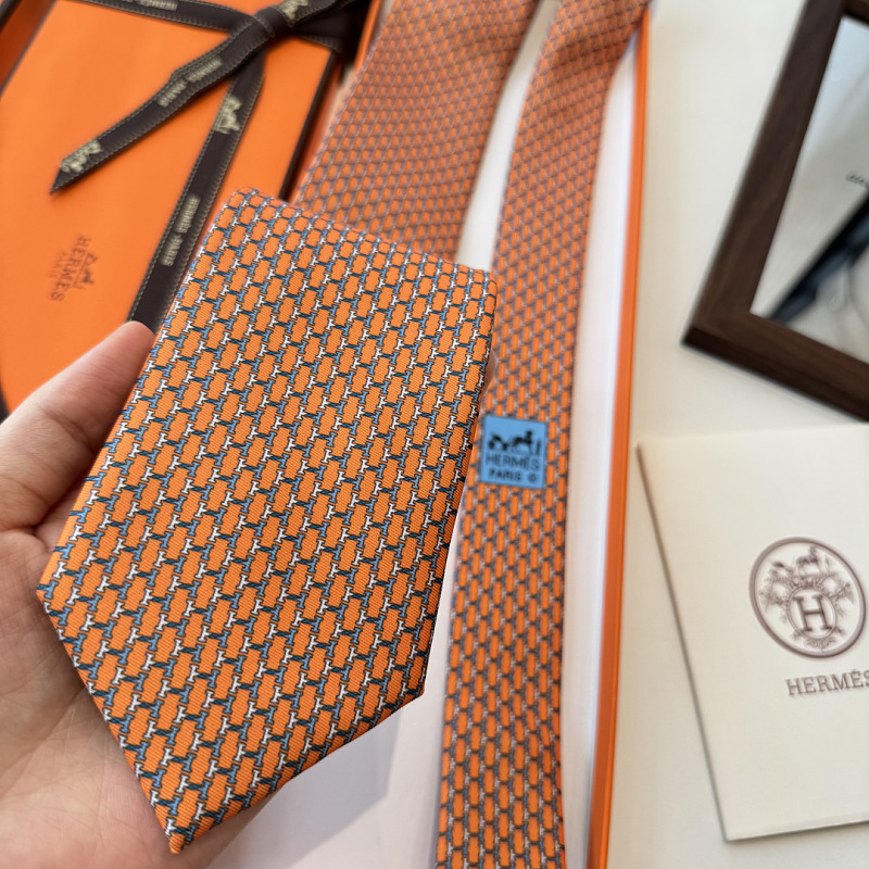 Necktie 447 - 4 · 4