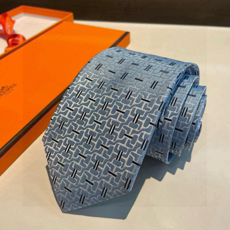 Necktie 367 - 3 · 3