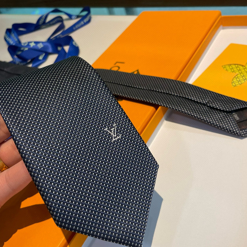 Necktie 445 - 4 · 4