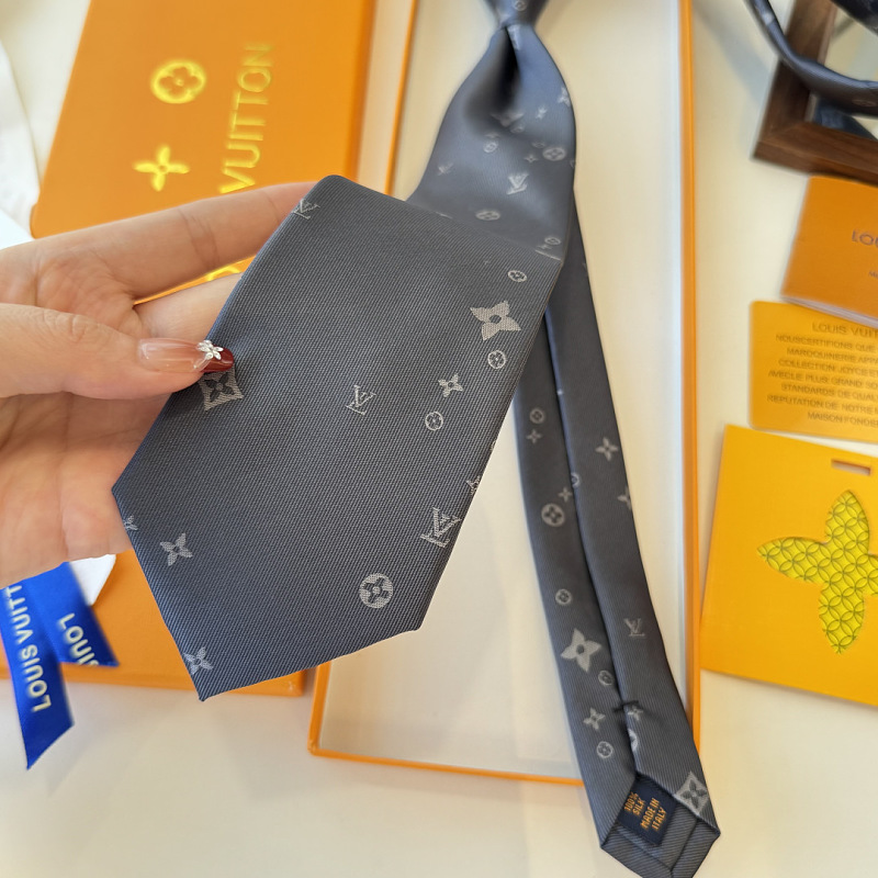 Necktie 458 - 4 · 3