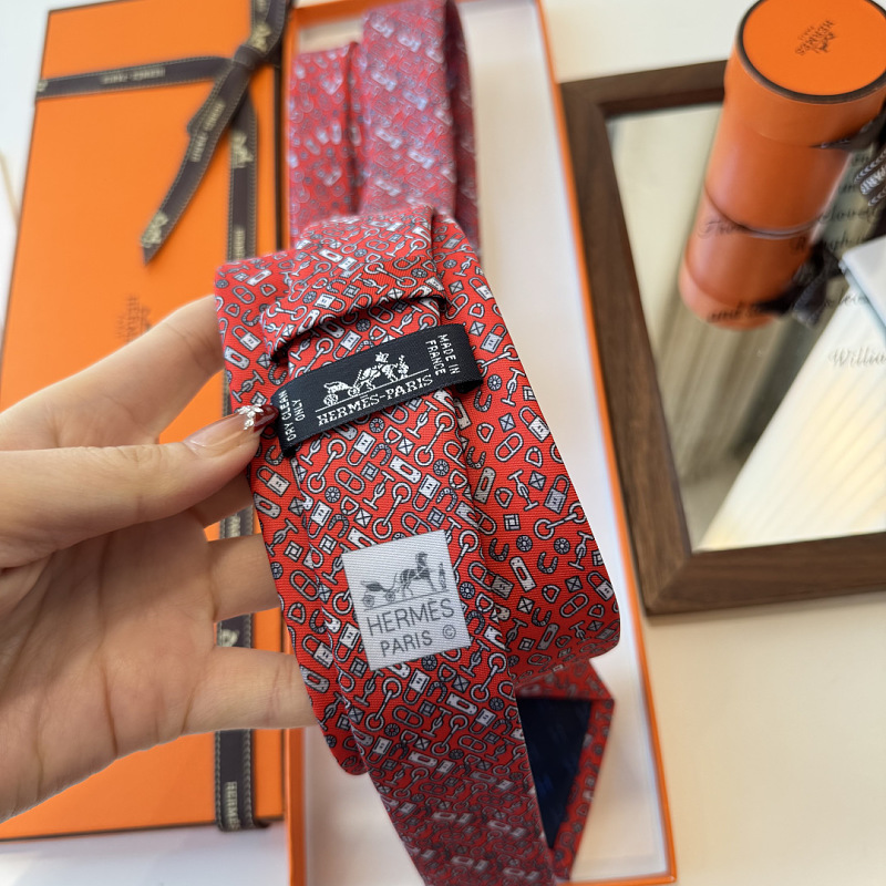 Necktie 313 - 1 · 5