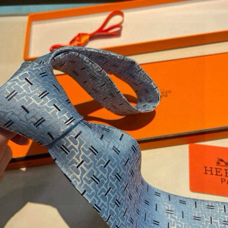 Necktie 367 - 3 · 2