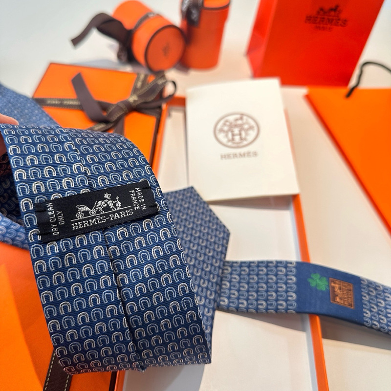 Necktie 454 - 3 · 3
