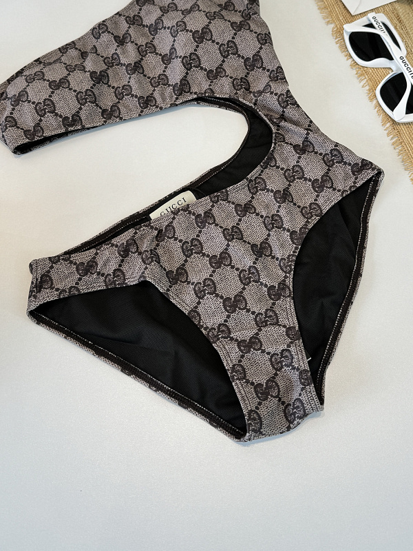 Swimsuit 316 - 4 · 6